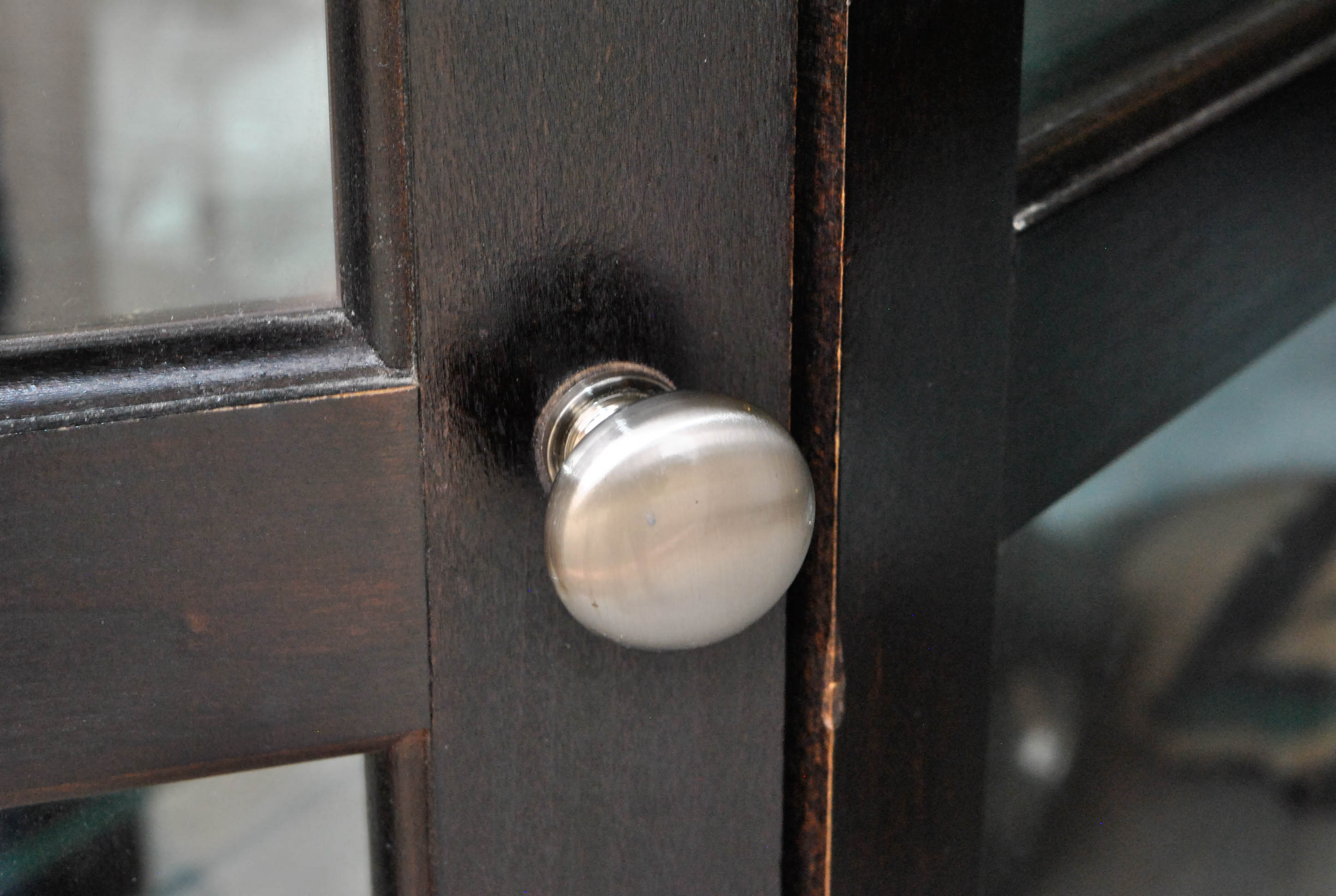 "Keepsakes" Lighted Curio Cabinet by Pulaski Furniture Corporation