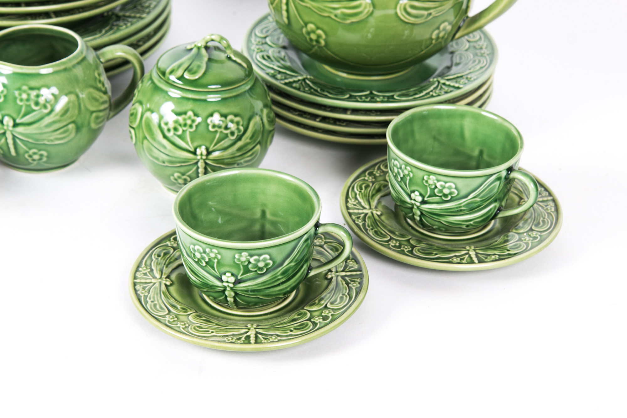 Portuguese Bordallo Pinheiro "Dragonfly" Tableware
