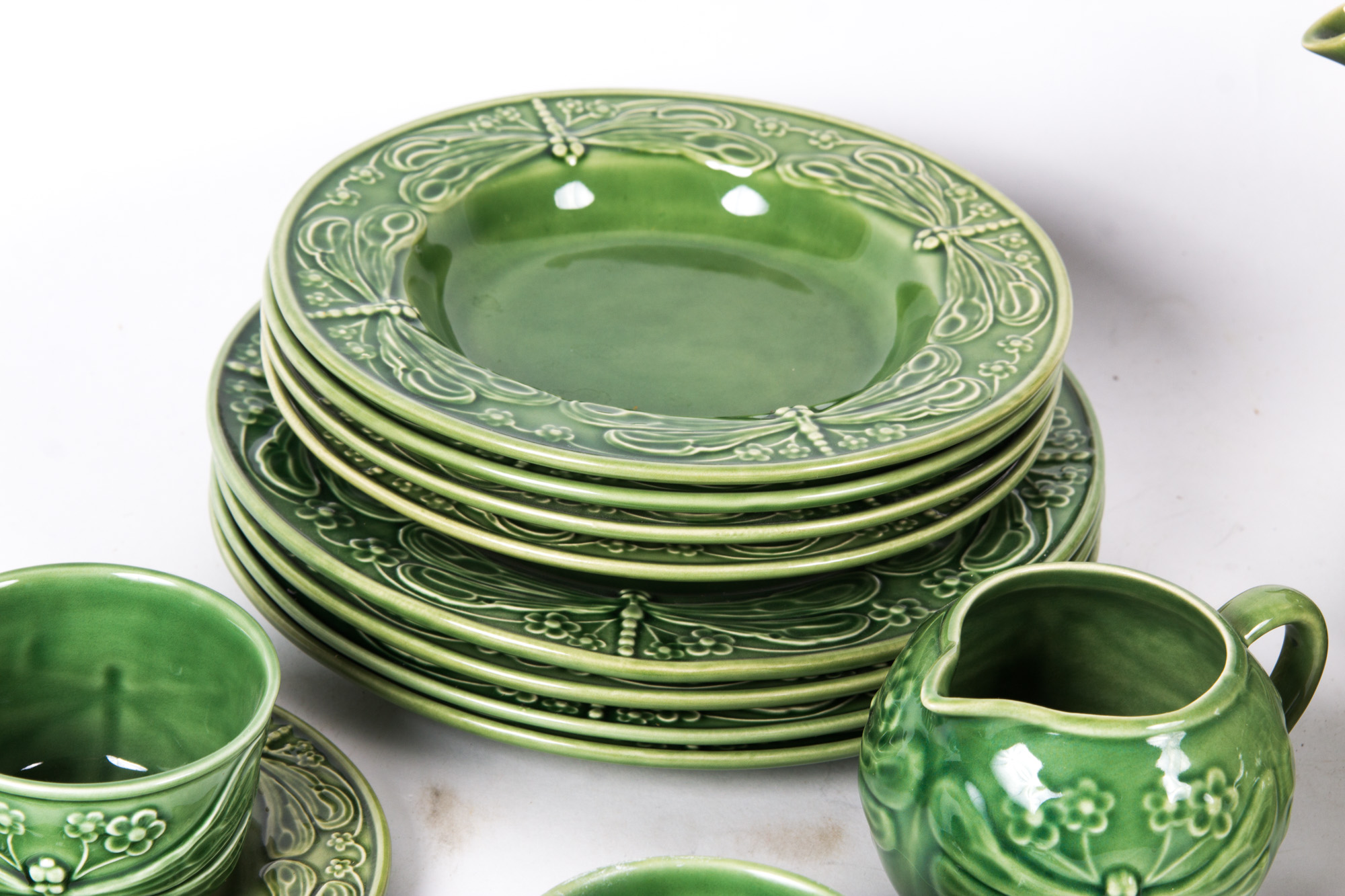 Portuguese Bordallo Pinheiro "Dragonfly" Tableware