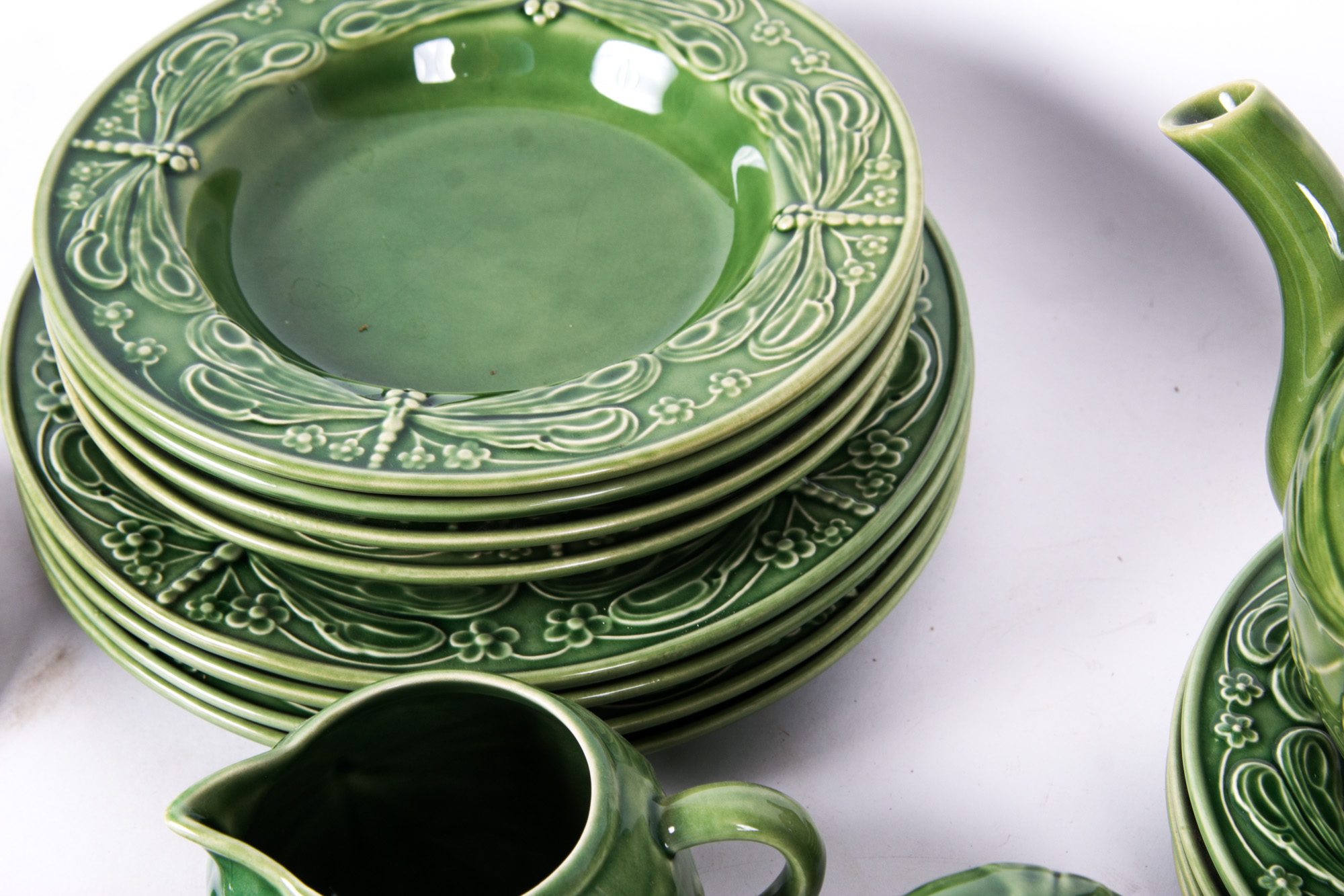 Portuguese Bordallo Pinheiro "Dragonfly" Tableware