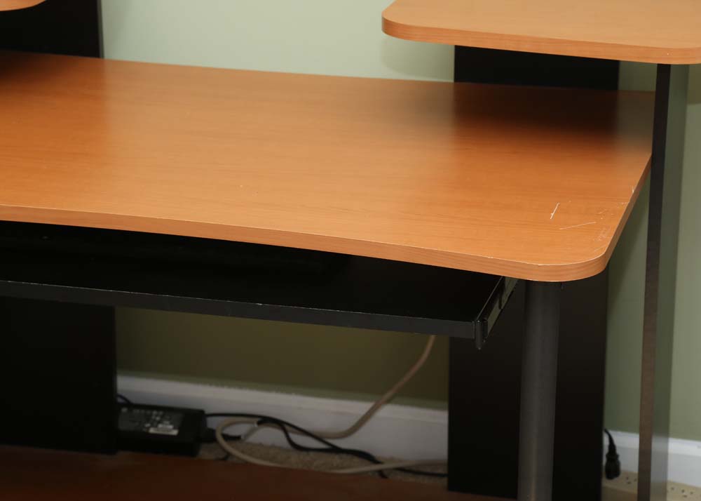 Contemporary Office Desk