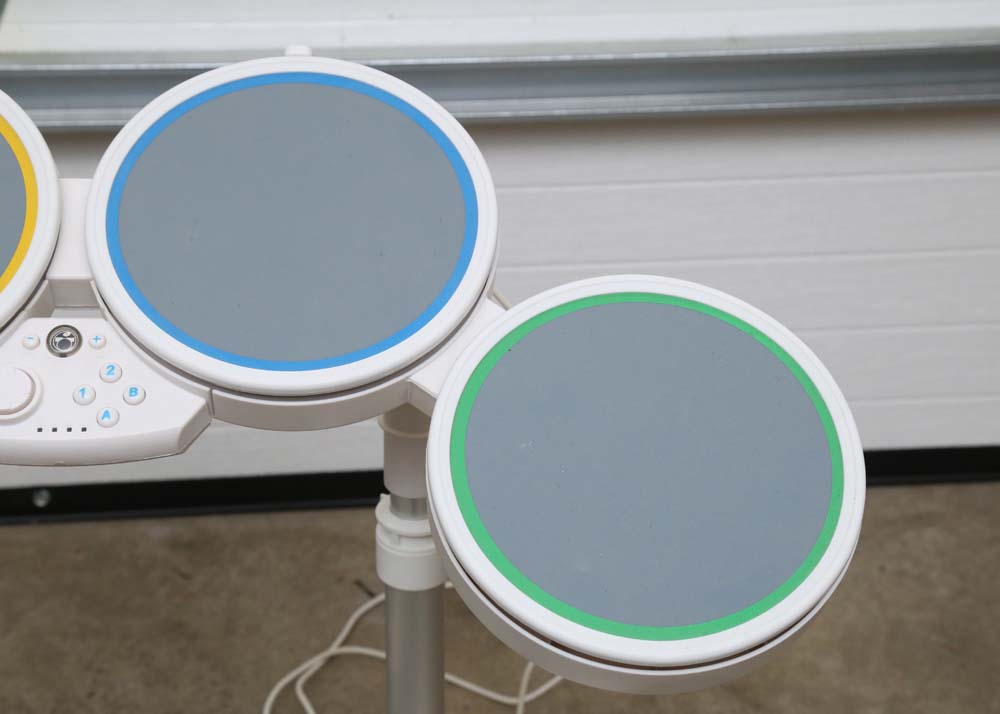 Nintendo Wii, Playstation 2, and Accessories