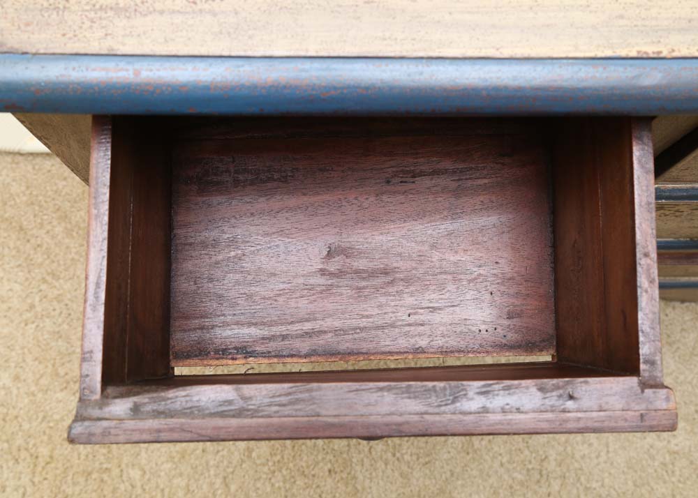 Distressed Chest of Drawers