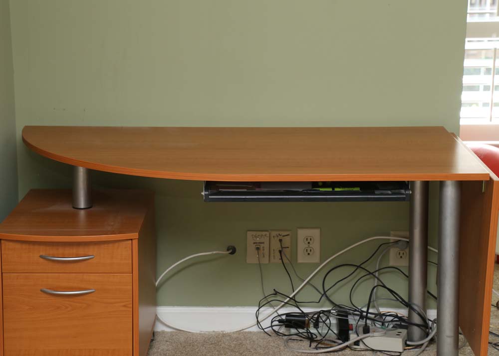 Contemporary Office Desk