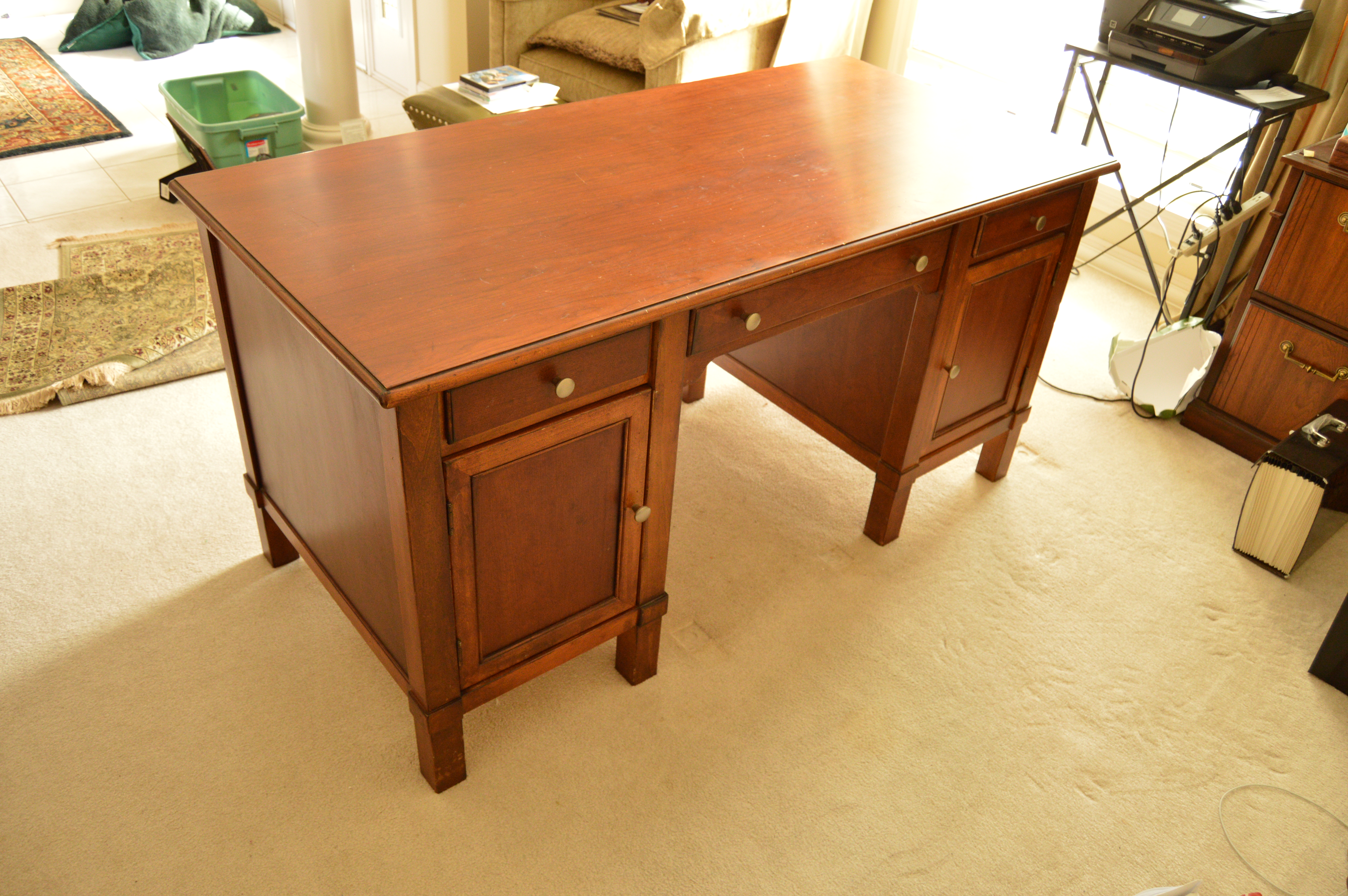 Drexel Heritage Executive Style Desk with Leather Office Chair