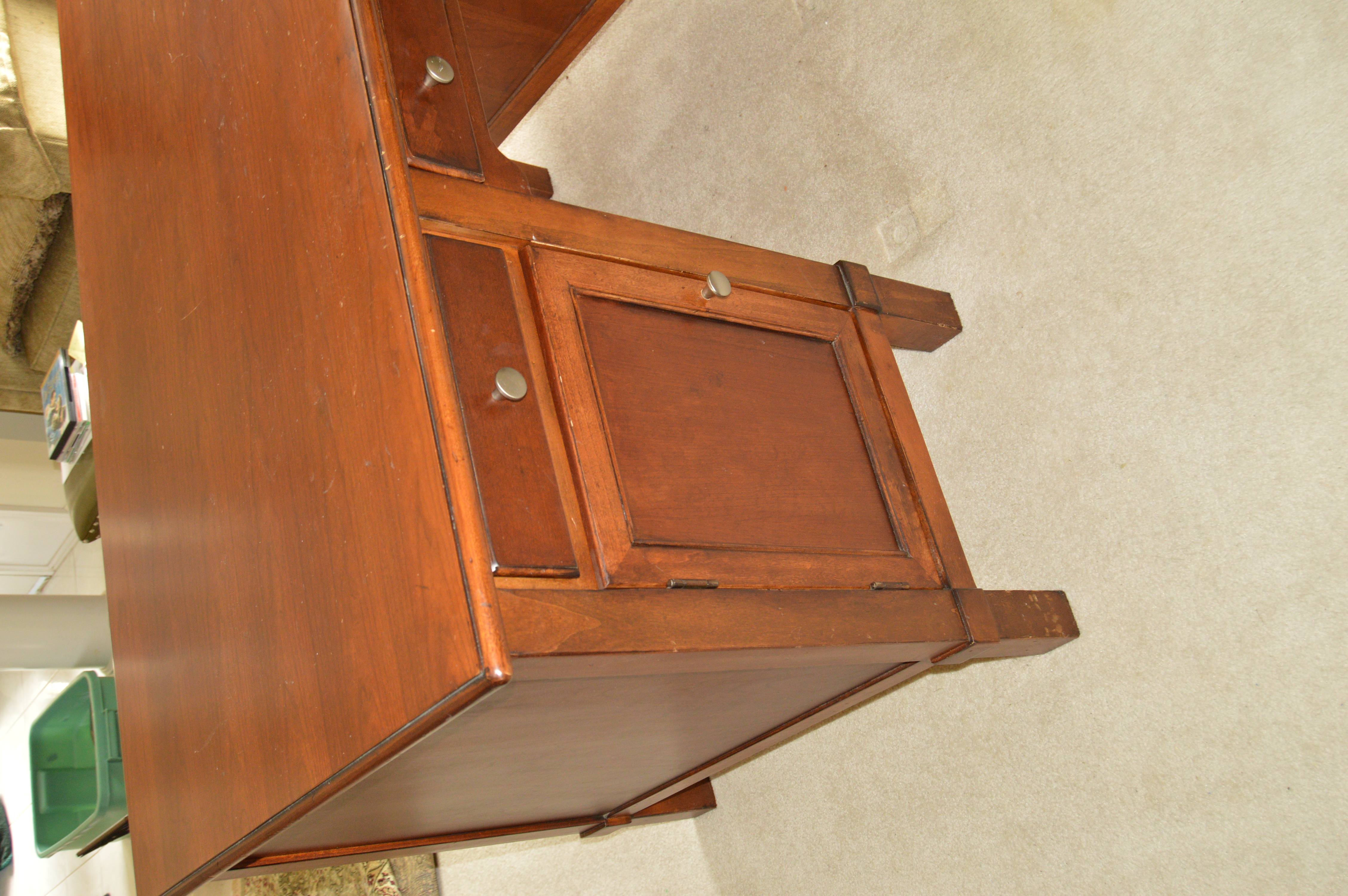 Drexel Heritage Executive Style Desk with Leather Office Chair