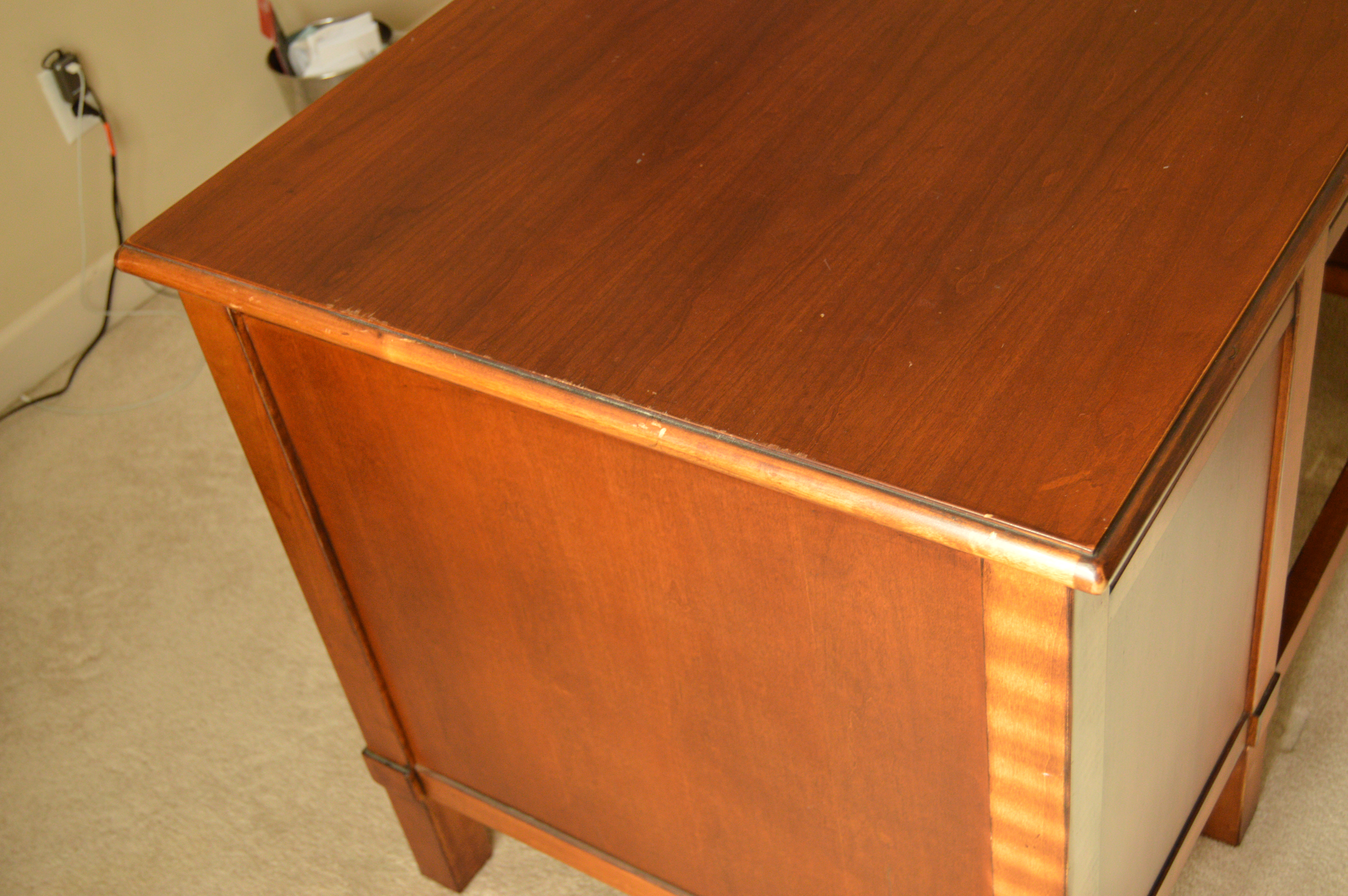 Drexel Heritage Executive Style Desk with Leather Office Chair