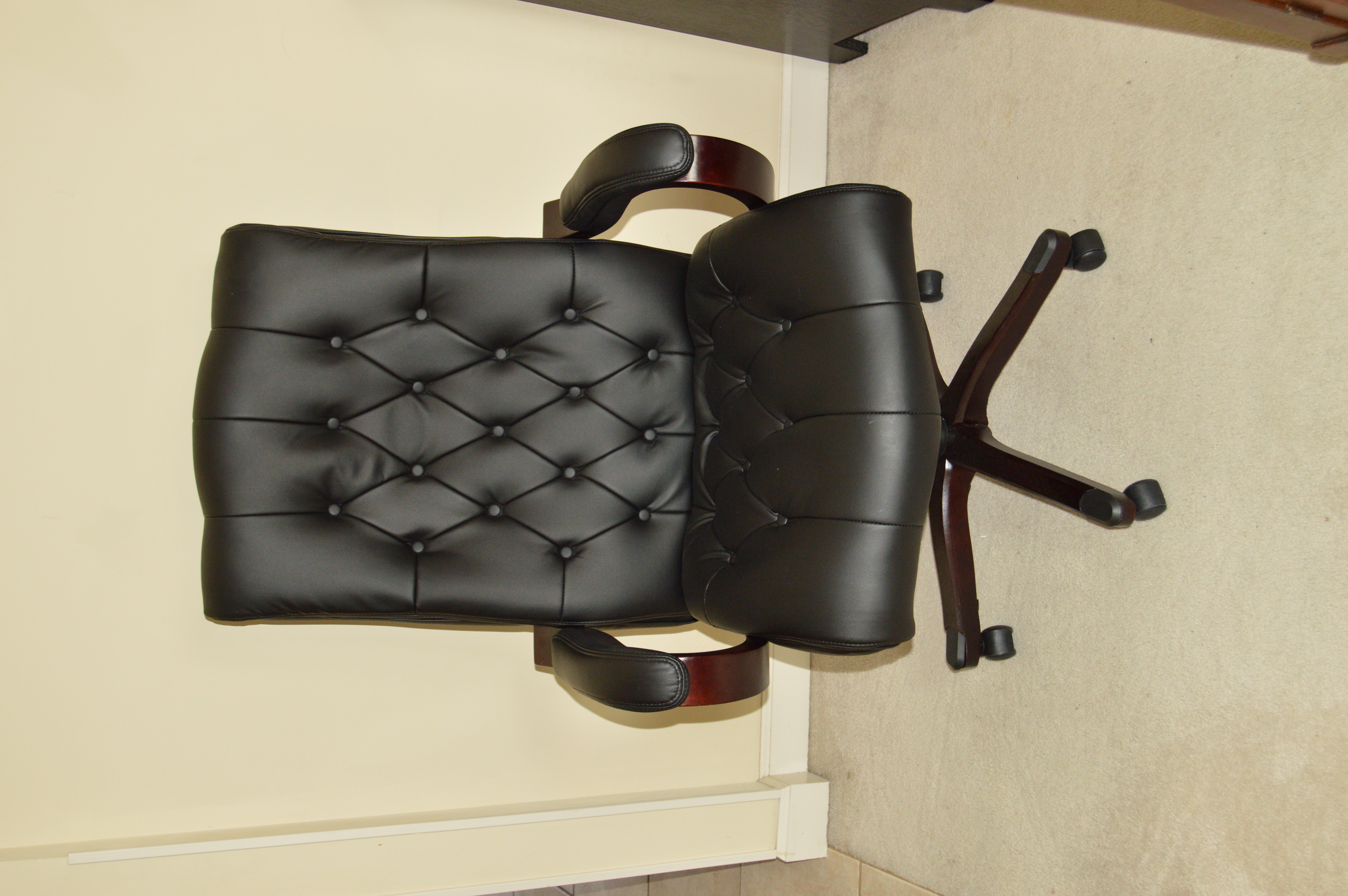 Drexel Heritage Executive Style Desk with Leather Office Chair