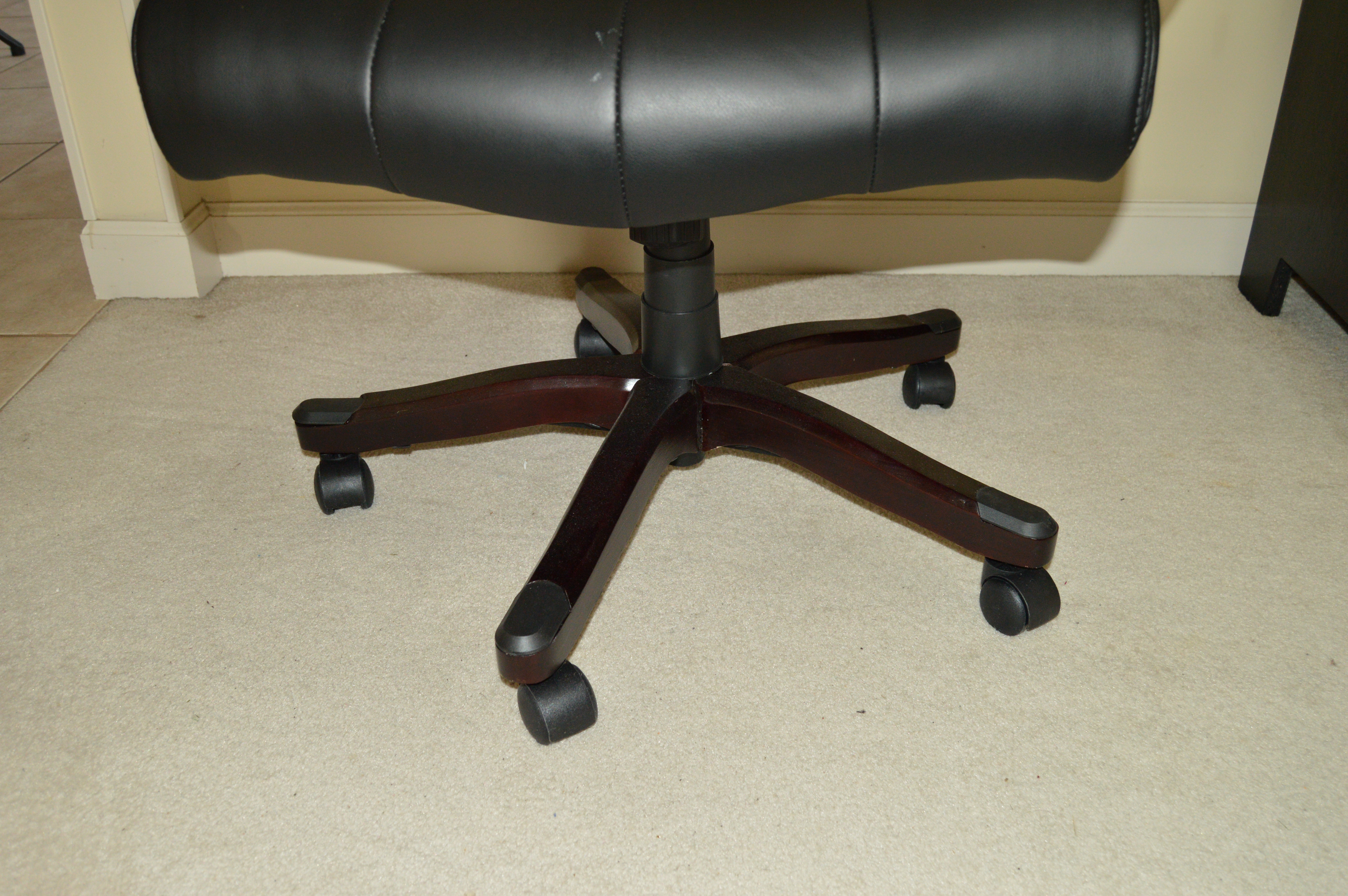 Drexel Heritage Executive Style Desk with Leather Office Chair