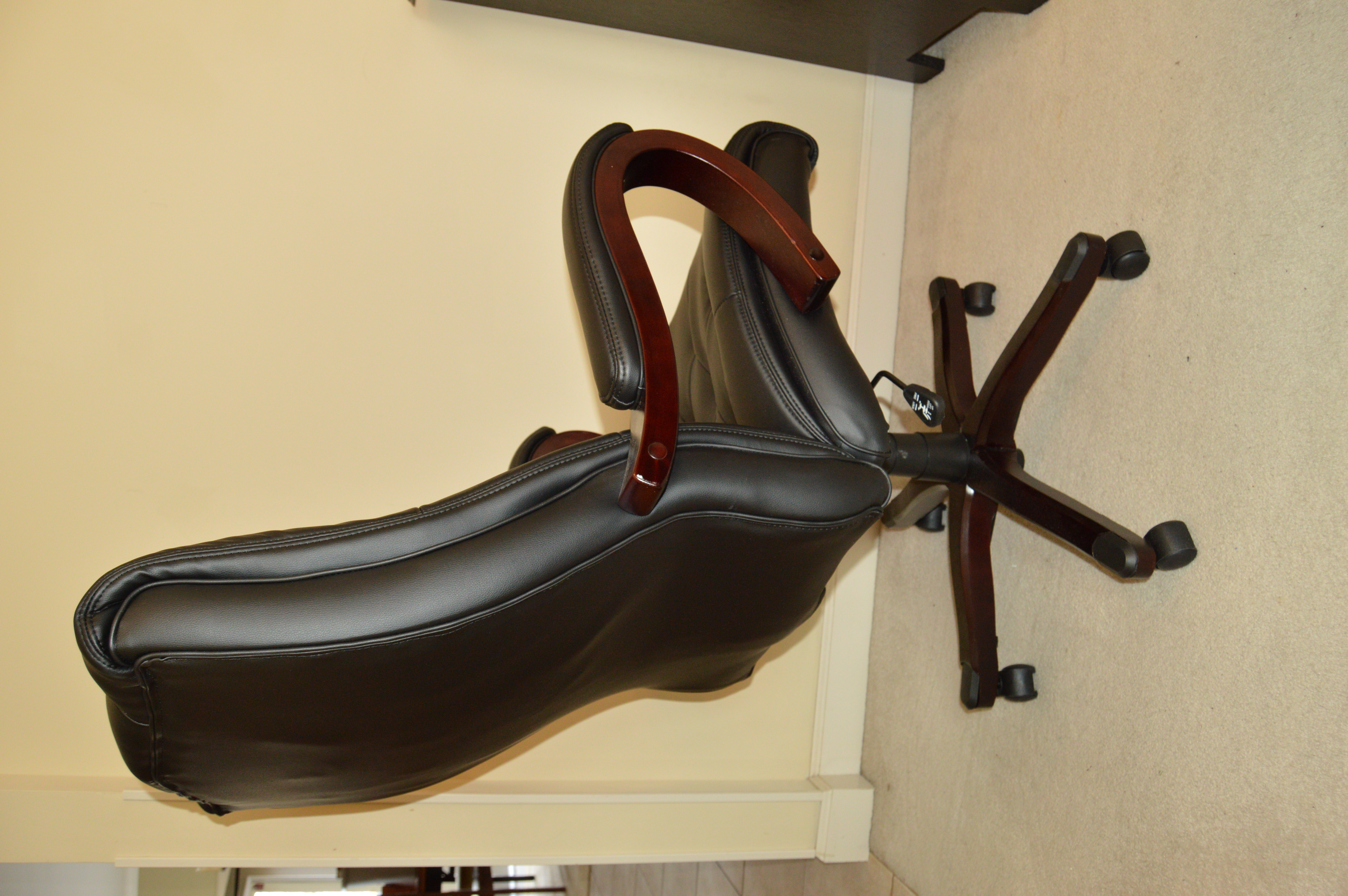 Drexel Heritage Executive Style Desk with Leather Office Chair