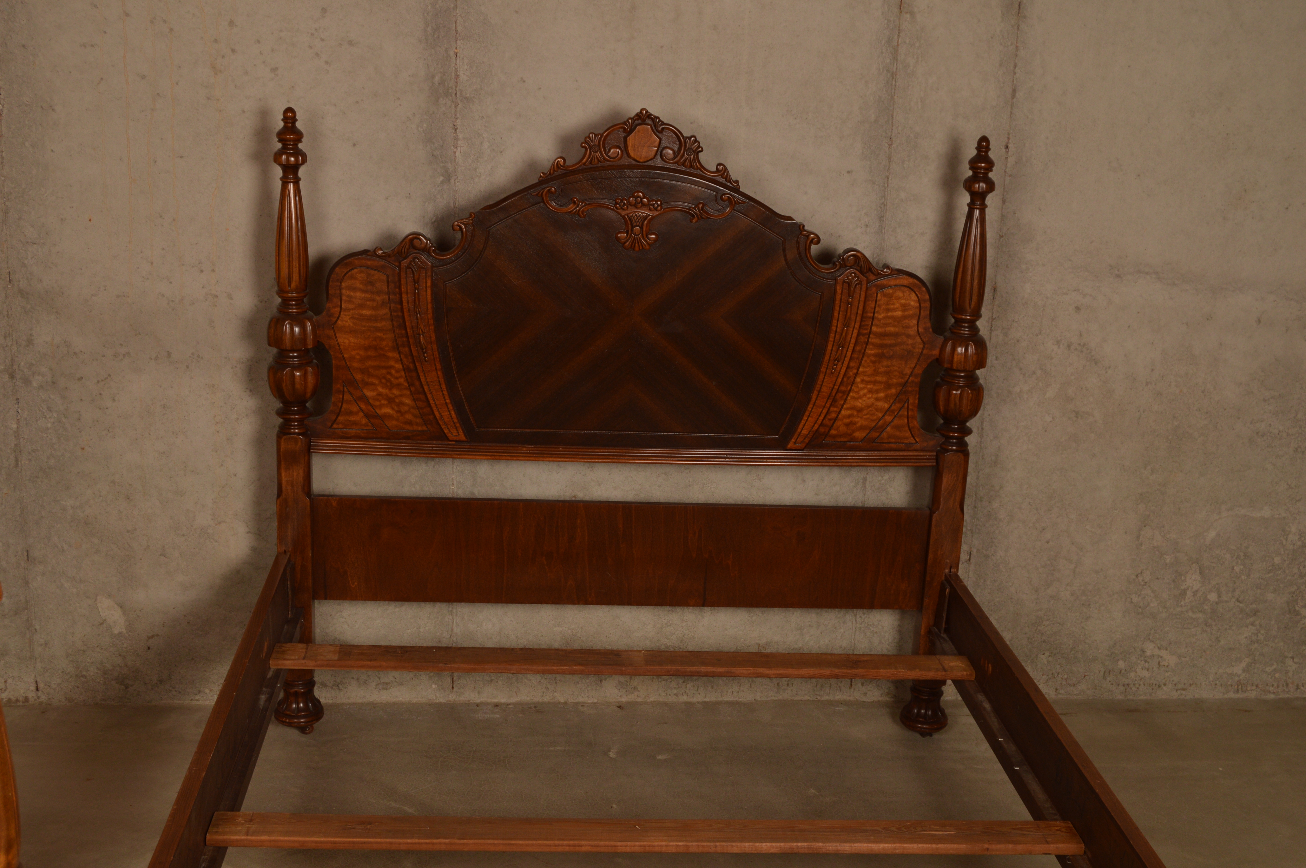 Victorian Style Full Size Wood Bed Frame