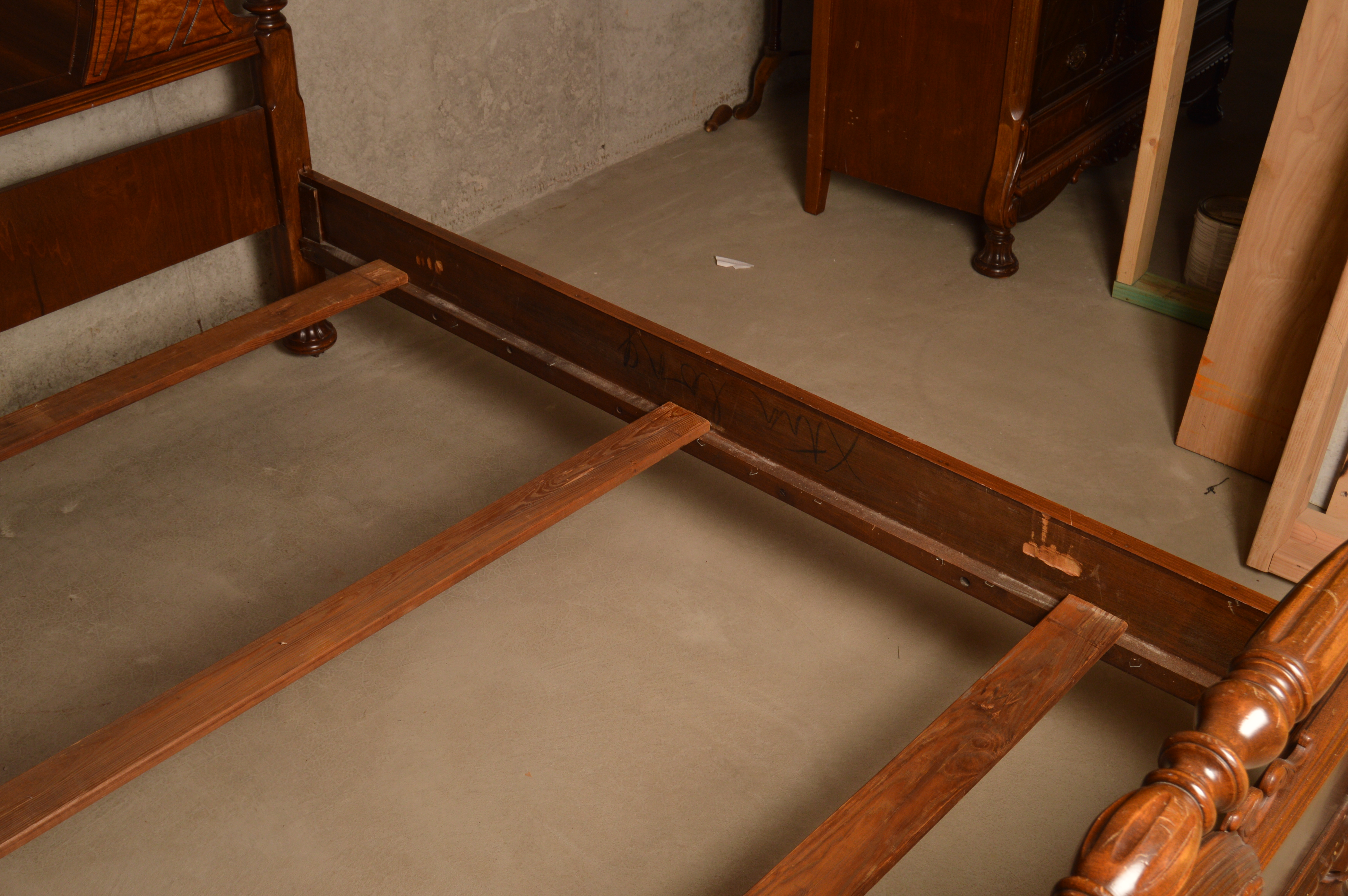 Victorian Style Full Size Wood Bed Frame