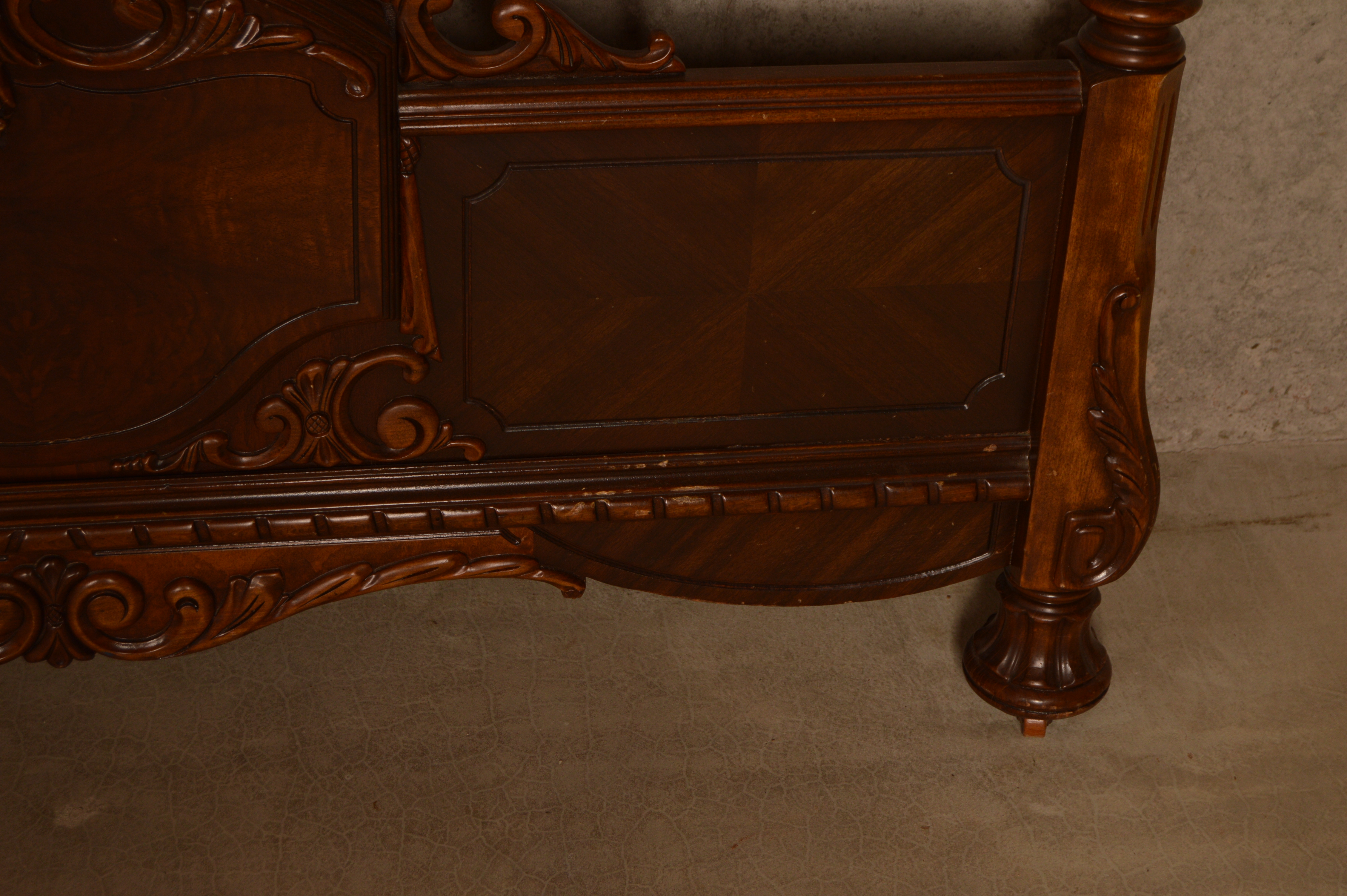 Victorian Style Full Size Wood Bed Frame