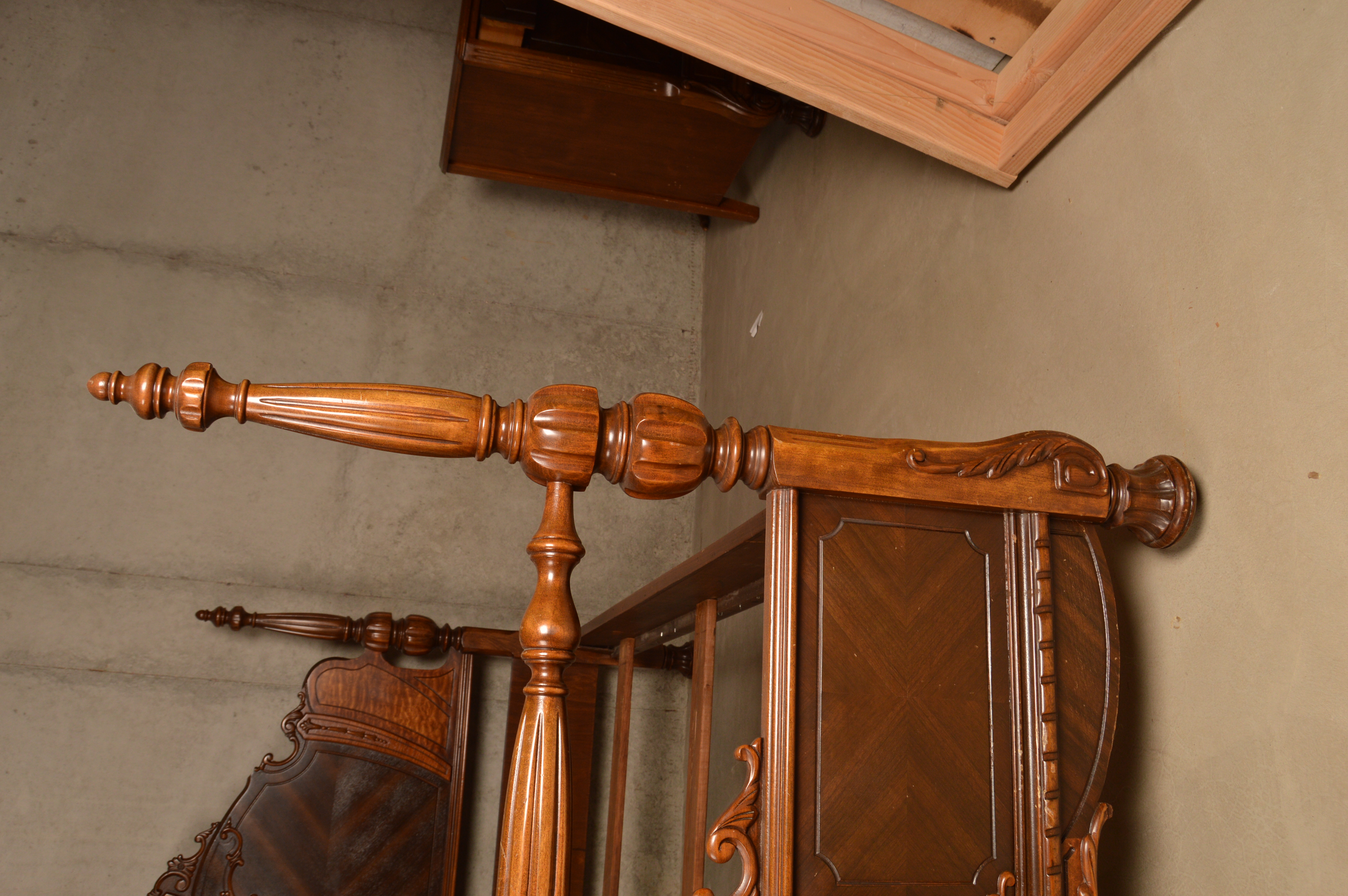 Victorian Style Full Size Wood Bed Frame