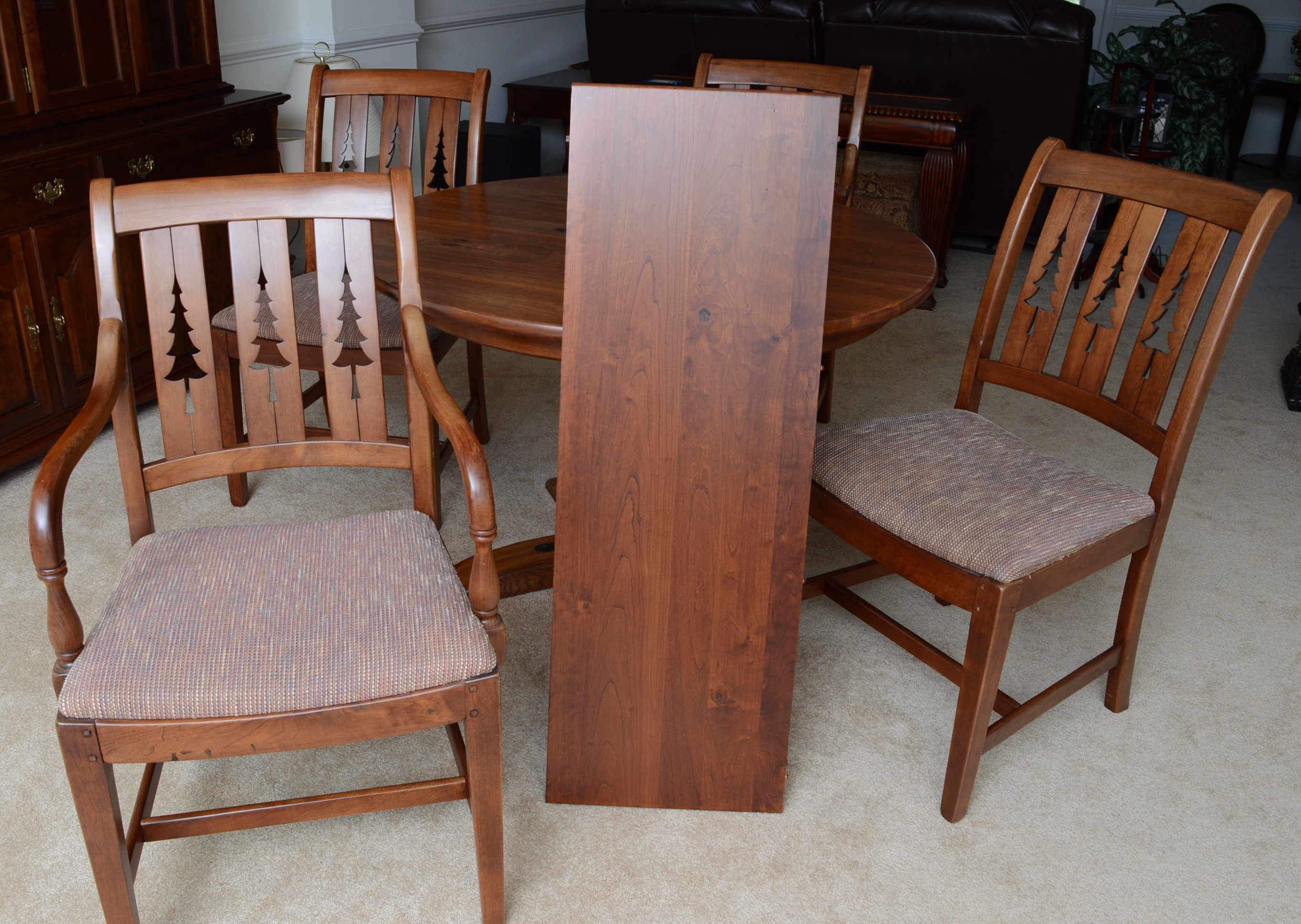 Tell City Table and Four Chairs EBTH