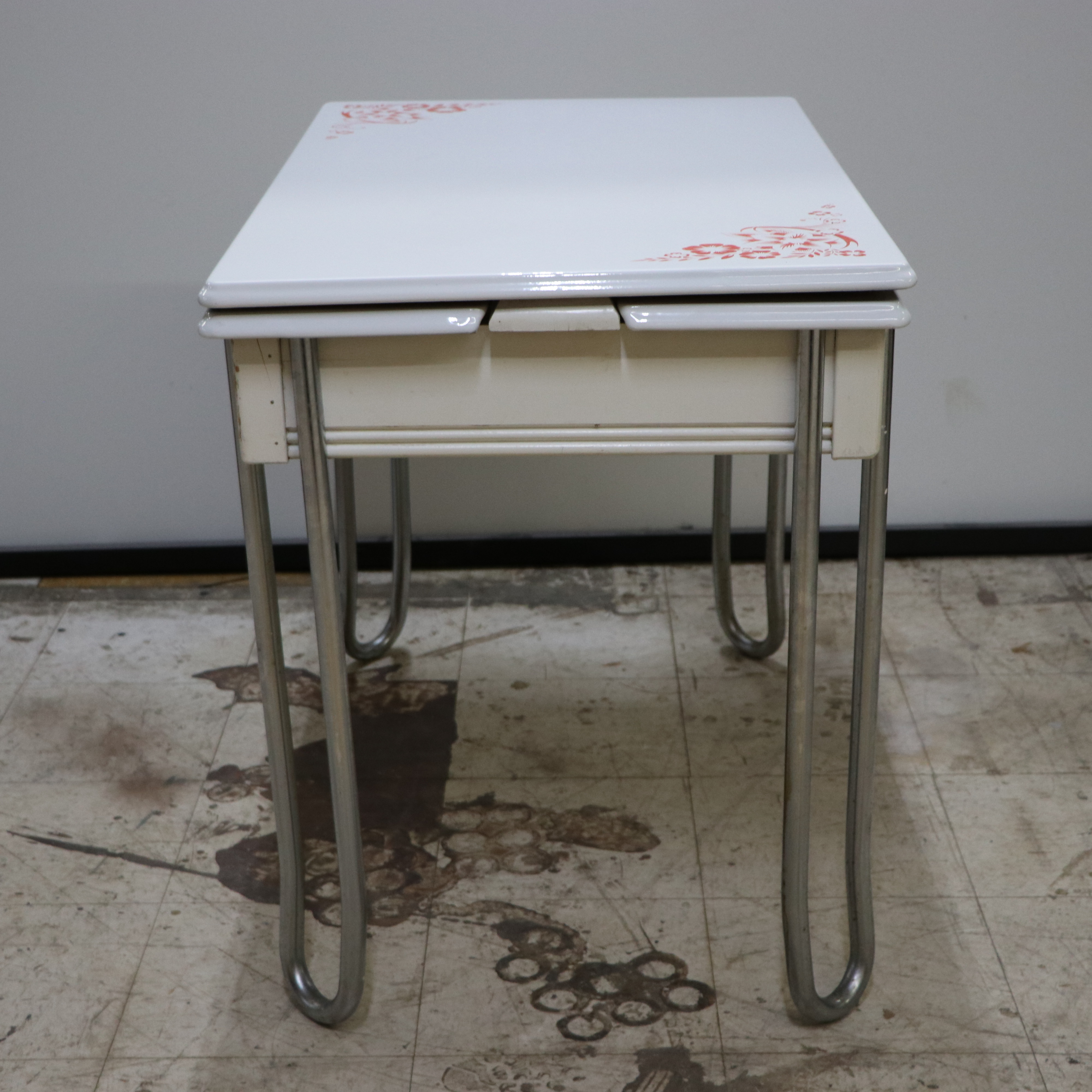 Vintage Tepco Enamel Draw-Leaf Kitchen Table