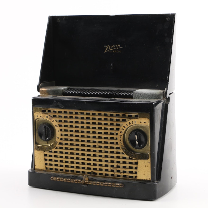 1952 Zenith Zenette Portable Four Tube Radio