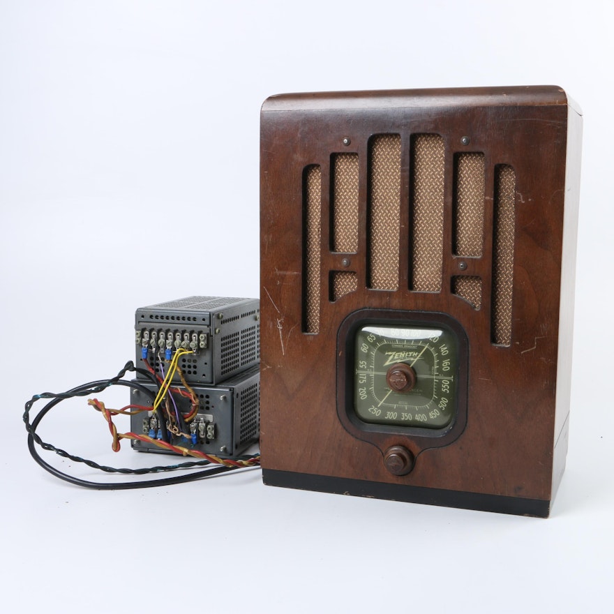 1937 Zenith 4F133 Tabletop AM Radio with Lambda Regulated Power Supplies