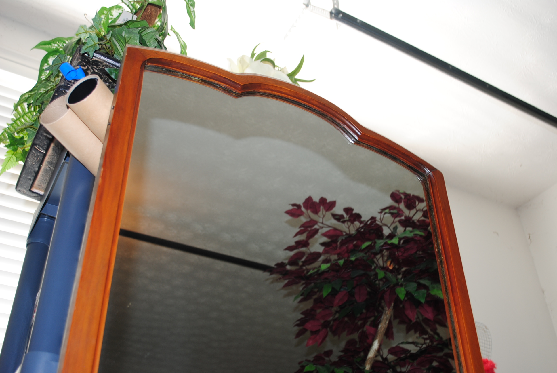 Vintage Queen Anne Style Vanity