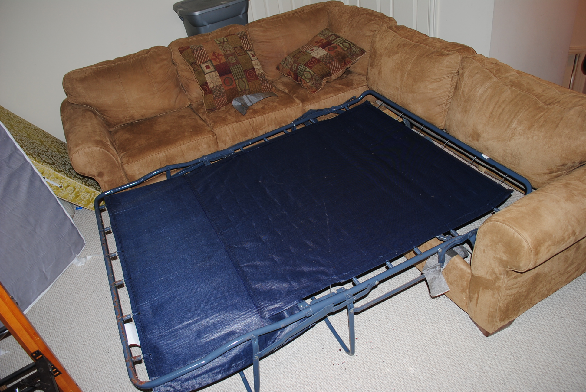 L-Shaped Sectional Sleeper Sofa