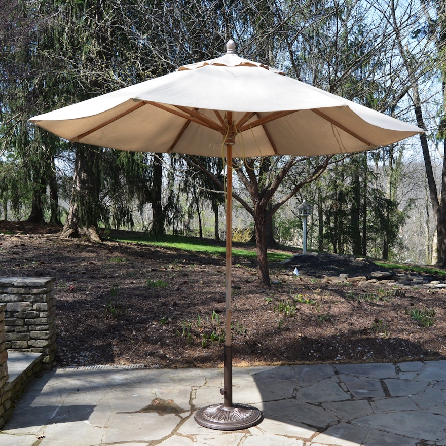 Frontgate 10'0" Umbrella and Metal Stand