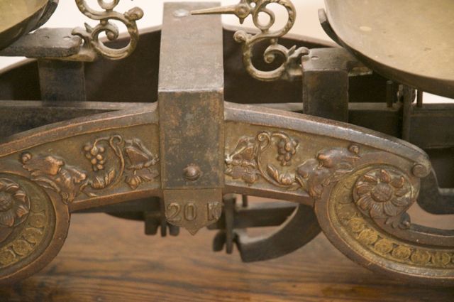 Equal Arm Balance Scale