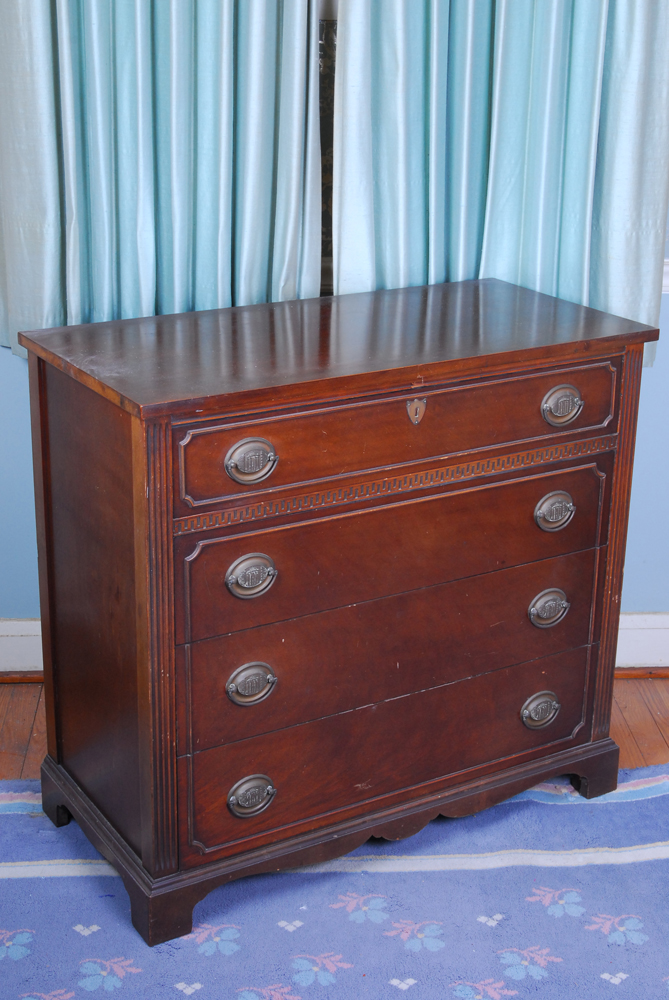 Vintage Mahogany Chest of Drawers