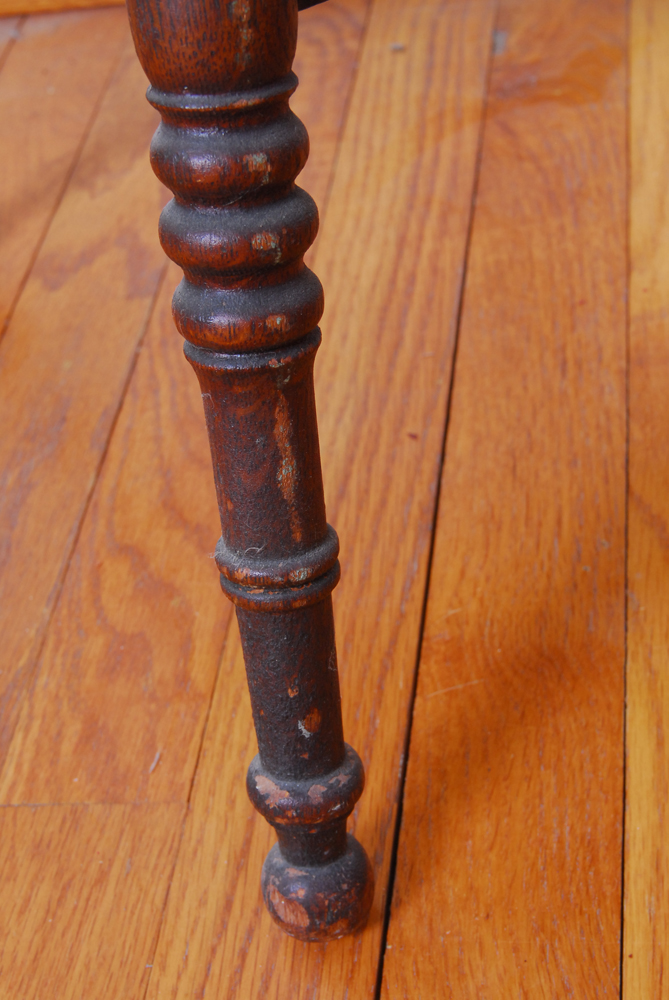 Spool Turned Accent Table