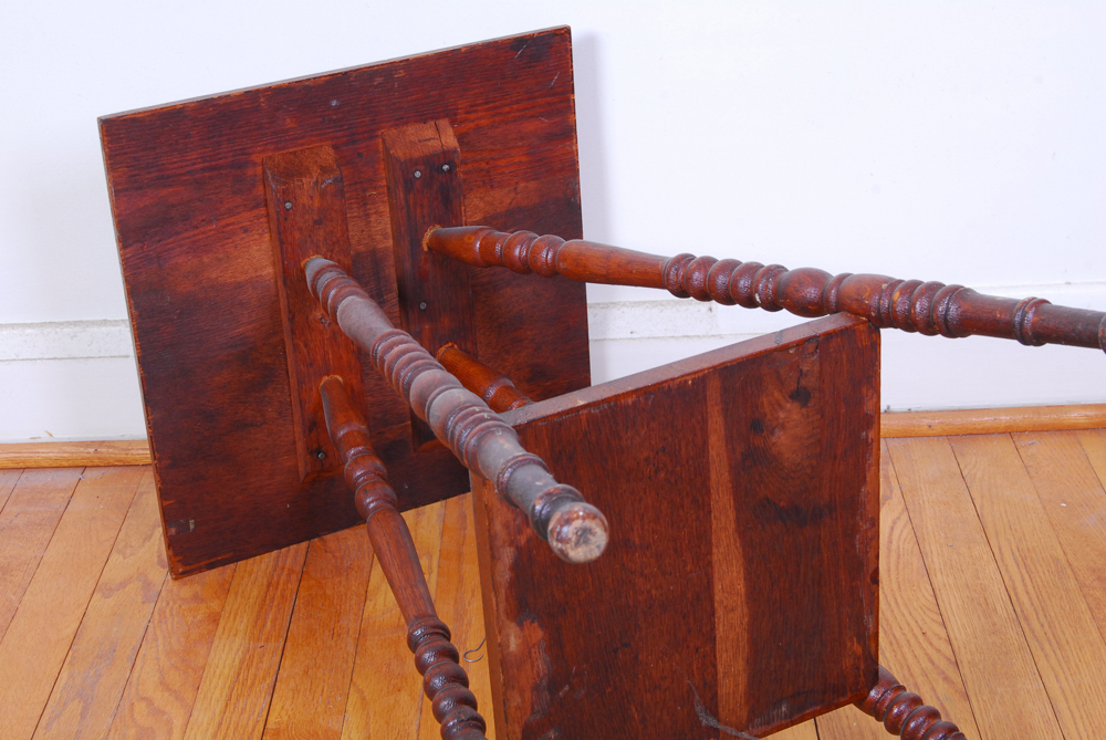 Spool Turned Accent Table