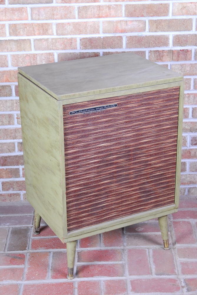 Vintage RCA Radio Cabinet