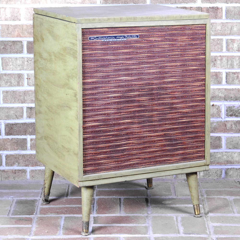 Vintage RCA Radio Cabinet
