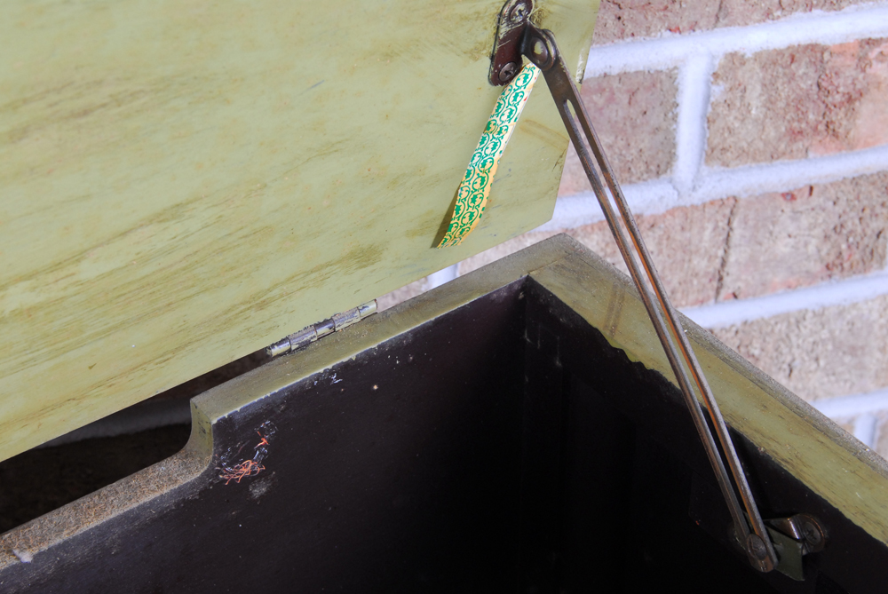 Vintage RCA Radio Cabinet