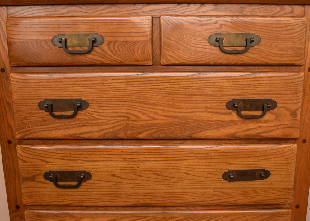 Link-Taylor "Countryside" Oak Chest of Drawers