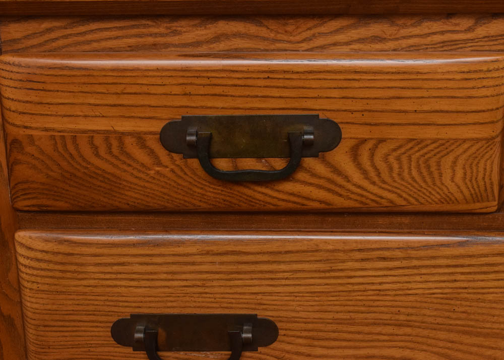Link-Taylor "Countryside" Oak Chest of Drawers