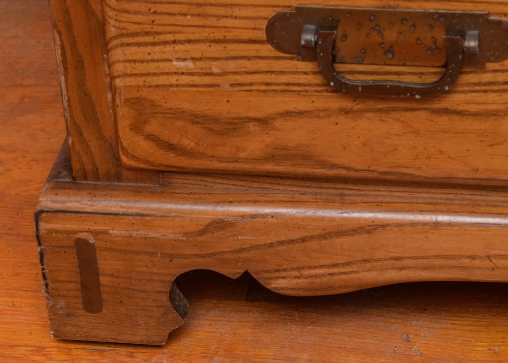 Link-Taylor "Countryside" Oak Chest of Drawers