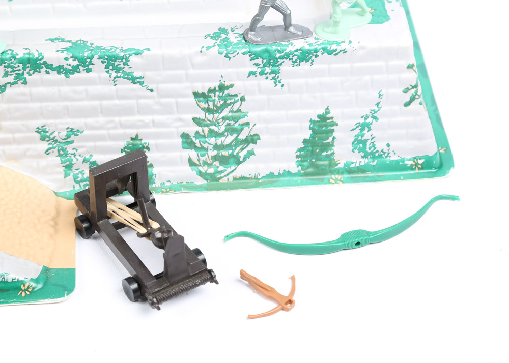 Vintage 1960s Era Marx "Medieval Castle" Model 4707 Playset