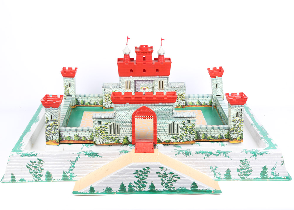 Vintage 1960s Era Marx "Medieval Castle" Model 4707 Playset