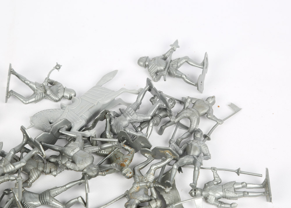 Vintage 1960s Era Marx "Medieval Castle" Model 4707 Playset