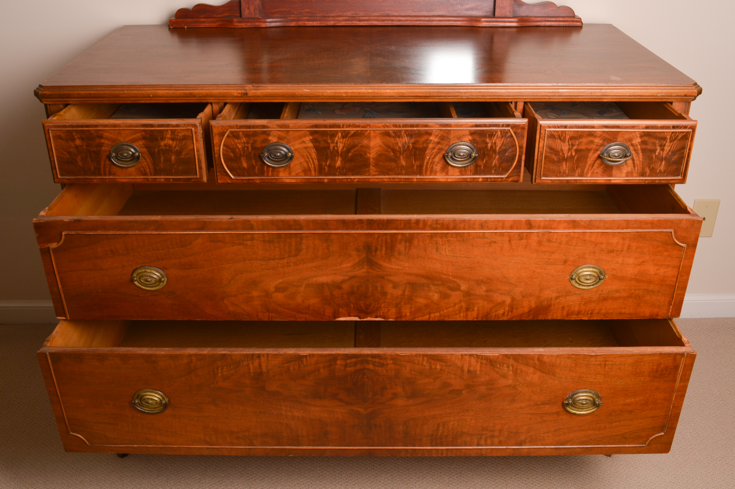 Antique to Vintage Sligh Furniture Company Dresser