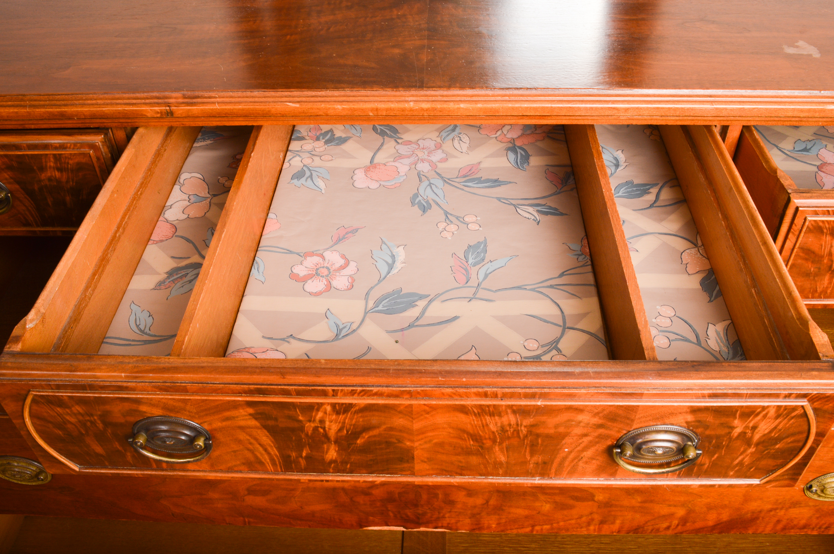 Antique to Vintage Sligh Furniture Company Dresser