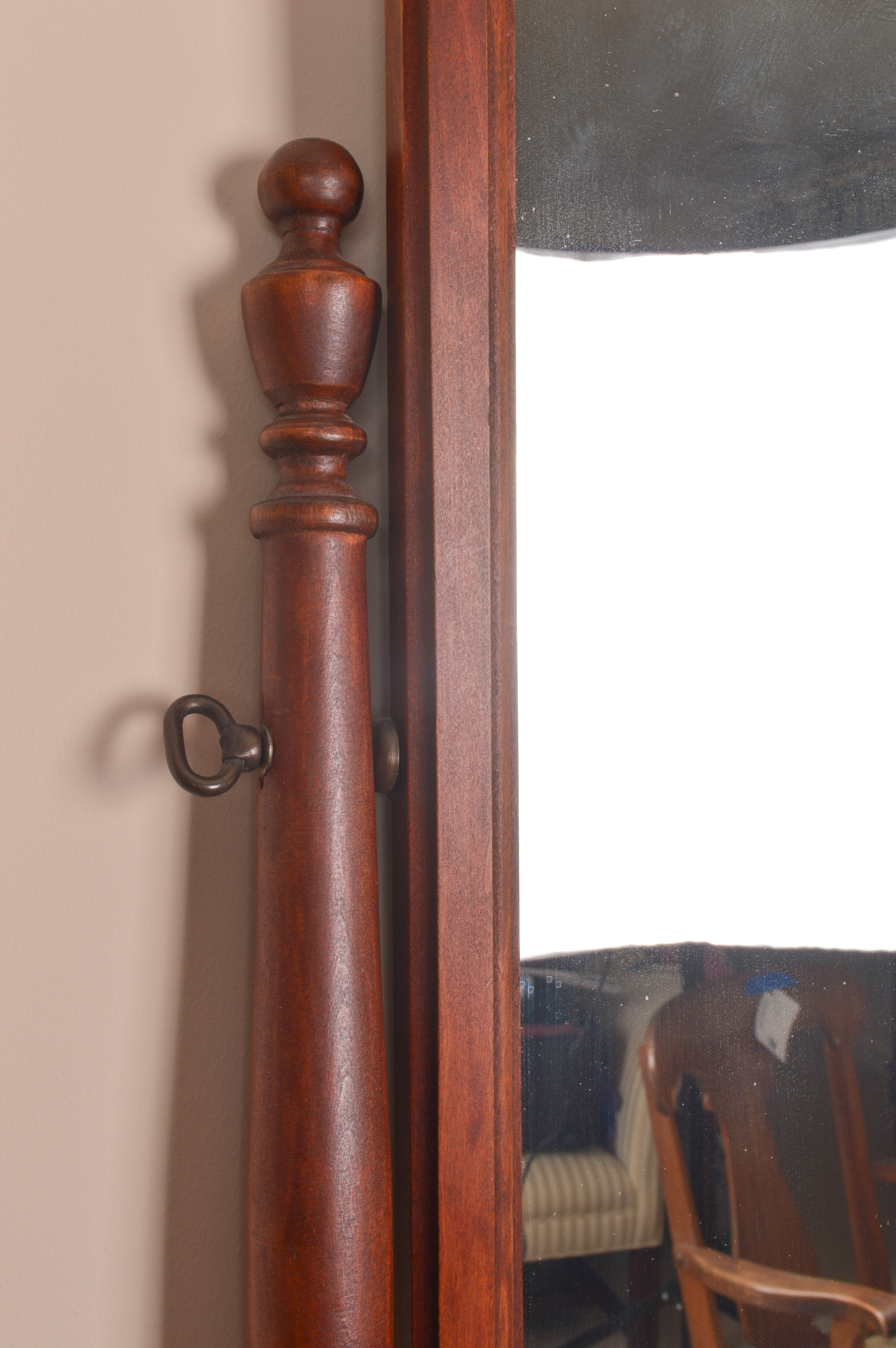 Antique to Vintage Sligh Furniture Company Dresser