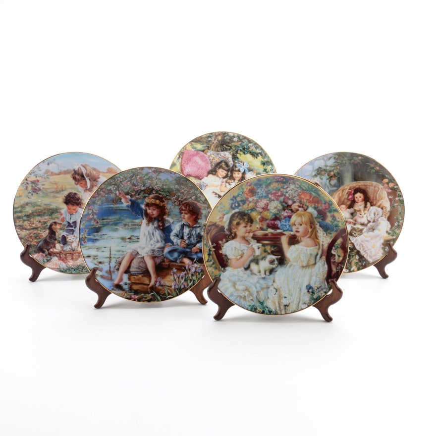 Reco "Hearts and Flowers From Sandra Kuck" Series Collector Plates With Stands