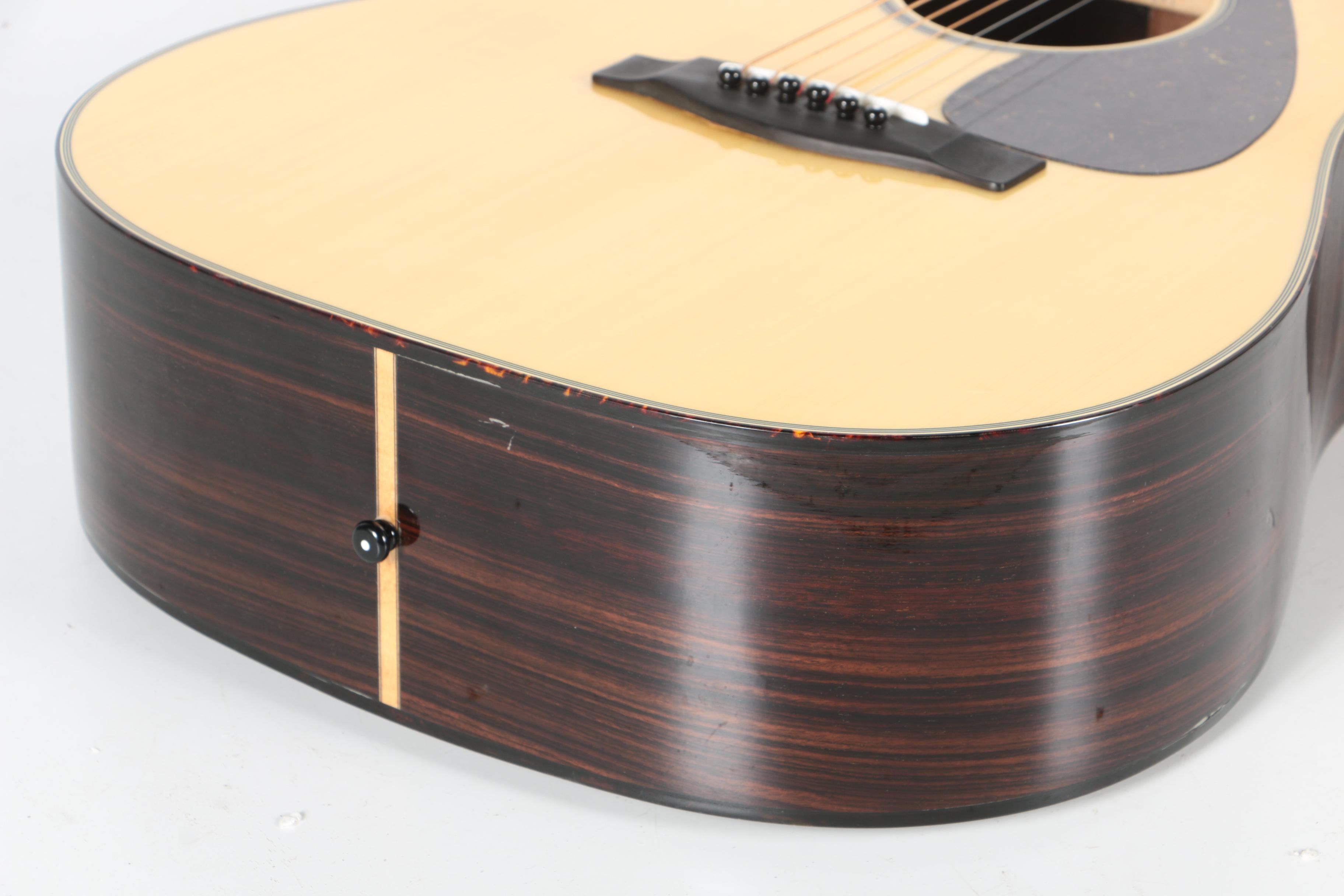 Yamaha DW-15 Dreadnought Acoustic Guitar with Gig Bag