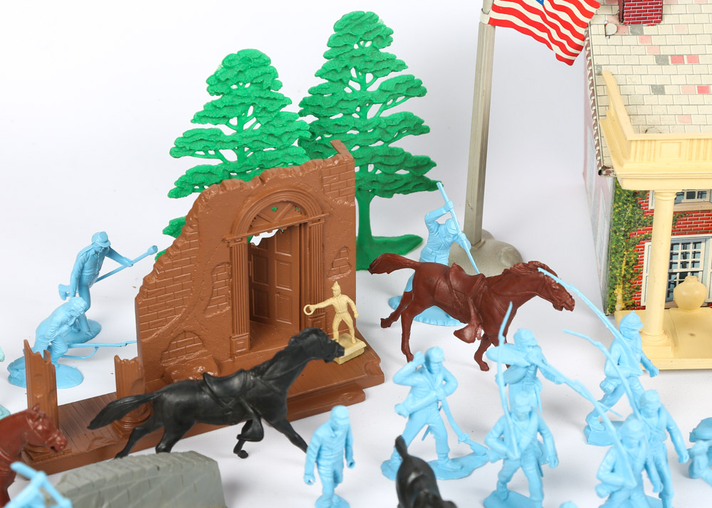 Vintage Marx 1960s Era "Blue & Gray" Battle Set