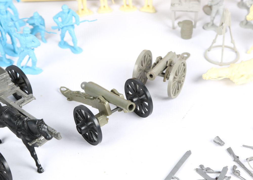 Vintage Marx 1960s Era "Blue & Gray" Battle Set