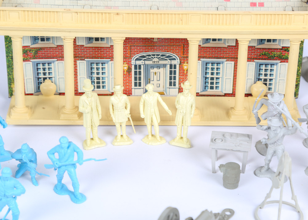 Vintage Marx 1960s Era "Blue & Gray" Battle Set