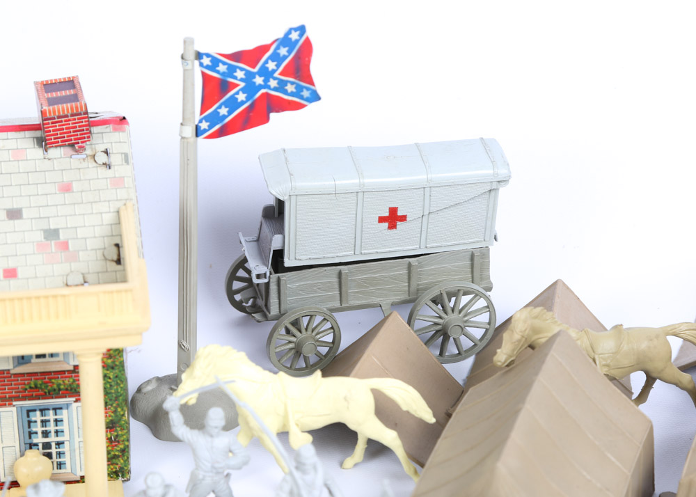 Vintage Marx 1960s Era "Blue & Gray" Battle Set