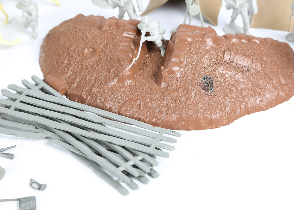 Vintage Marx 1960s Era "Blue & Gray" Battle Set