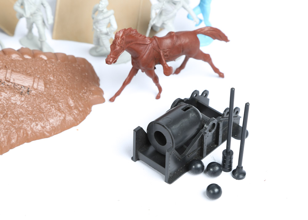 Vintage Marx 1960s Era "Blue & Gray" Battle Set