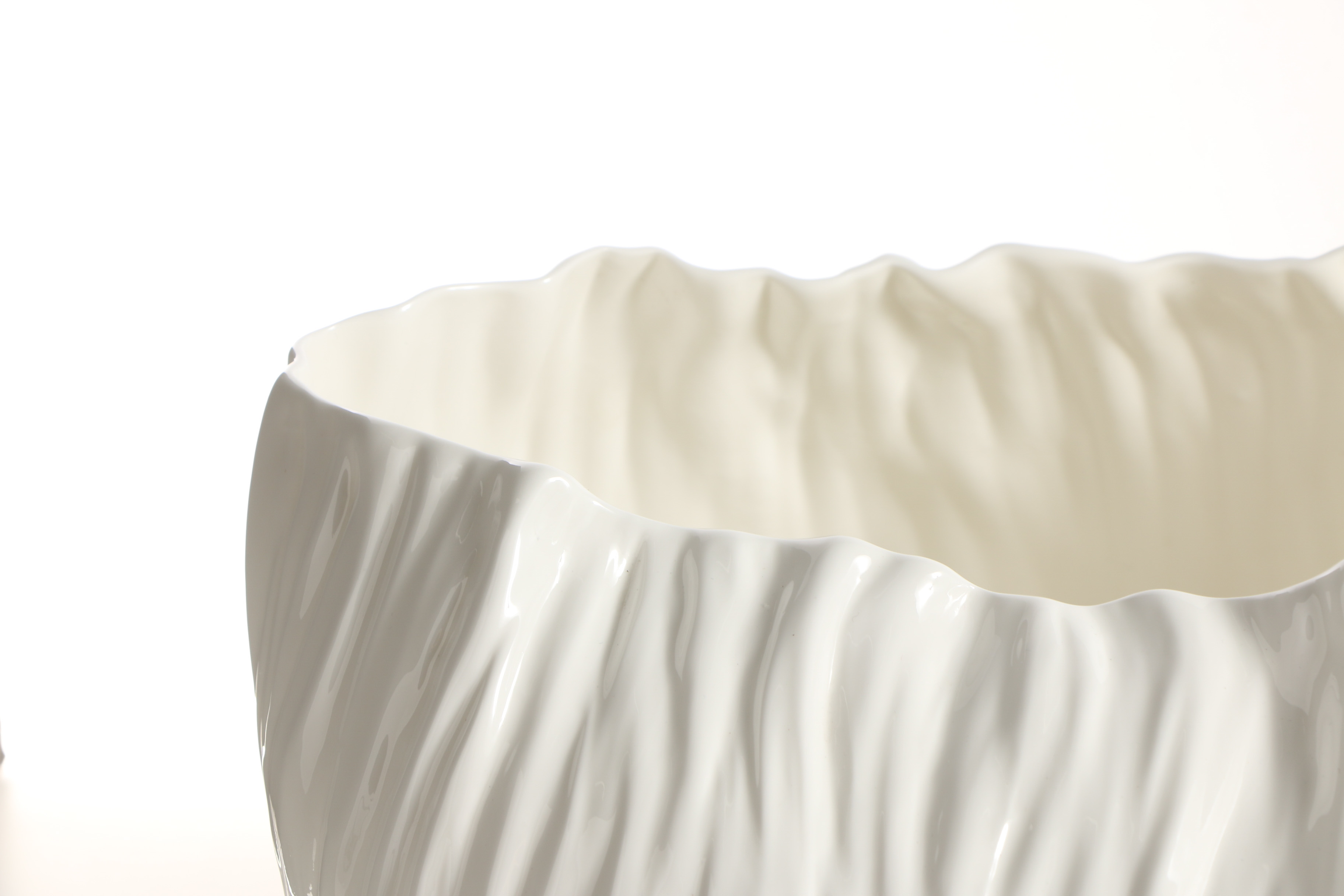 Xie Dong Porcelain Vessel "Adelaide II"